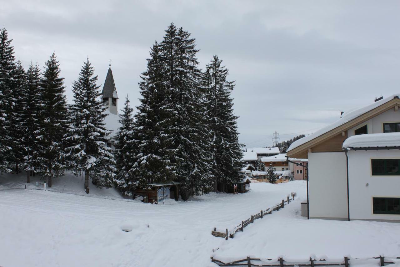 Ferienwohnungen Am Dorfplatz Konigsleiten Exterior foto