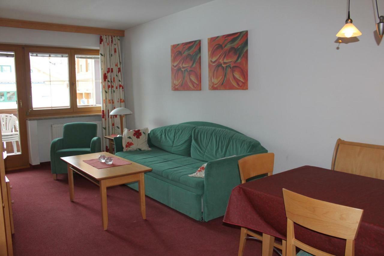 Ferienwohnungen Am Dorfplatz Konigsleiten Exterior foto